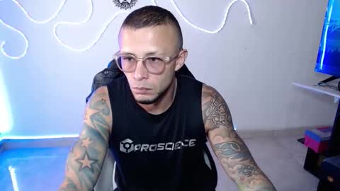 Snapshot of sebastian_025 chatting on December 21, 5:20 pm Sebastian online show from December 21, 5:20 pm