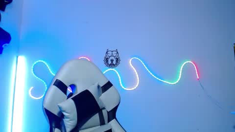 Snapshot of sebastian_025 chatting on January 11, 7:57 am Sebastian online show from January 11, 7:57 am