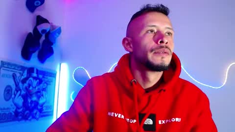 Snapshot of sebastian_025 chatting on March 20, 9:03 am Sebastian online show from March 20, 9:03 am