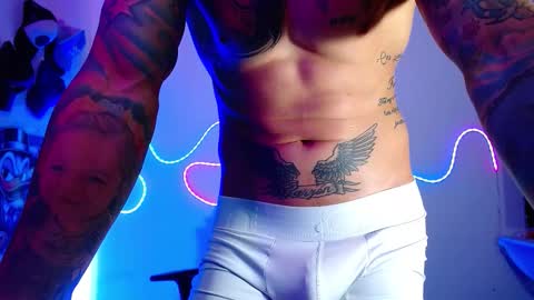 Snapshot of sebastian_025 chatting on March 21, 6:29 am Sebastian online show from March 21, 6:29 am