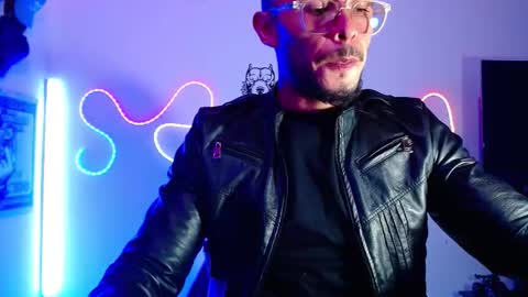 Snapshot of sebastian_025 chatting on March 22, 7:50 pm Sebastian online show from March 22, 7:50 pm