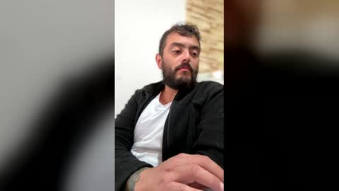 Snapshot of sebastian_ferreira chatting on January 14, 3:06 pm sebastian_ferreira online show from January 14, 3:06 pm