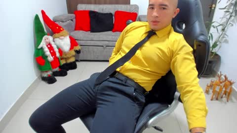 juan  sebastian online show from December 20, 5:29 pm