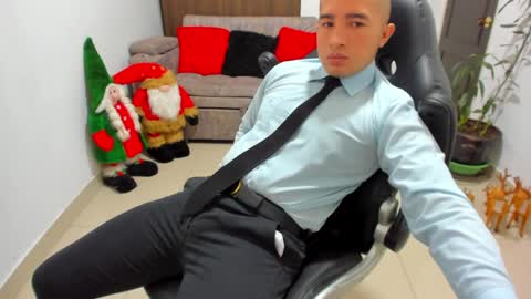 juan  sebastian online show from December 30, 3:35 pm