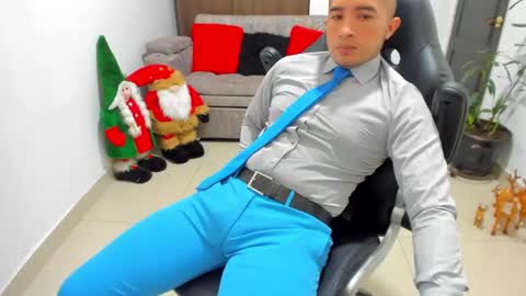 juan  sebastian online show from January 6, 3:19 pm