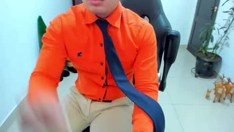 juan  sebastian online show from January 9, 4:28 pm