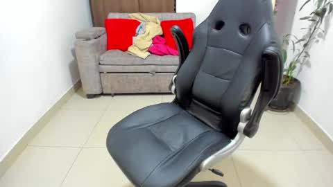 juan  sebastian online show from January 17, 6:02 pm