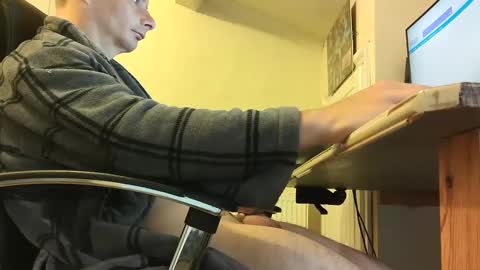 Snapshot of sebastianspalding450 chatting on October 2, 8:54 am sebastianspalding450 online show from October 2, 8:54 am