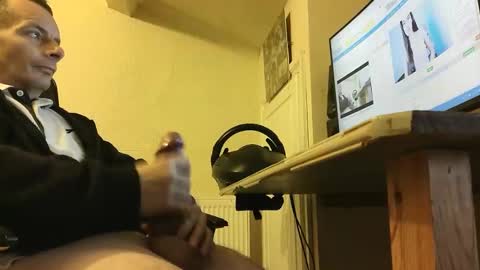 Snapshot of sebastianspalding450 chatting on November 7, 3:34 pm sebastianspalding450 online show from November 7, 3:34 pm