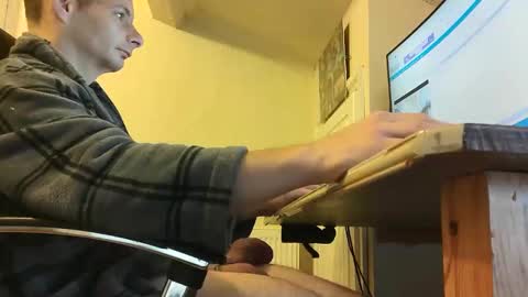 Snapshot of sebastianspalding450 chatting on November 23, 10:15 am sebastianspalding450 online show from November 23, 10:15 am