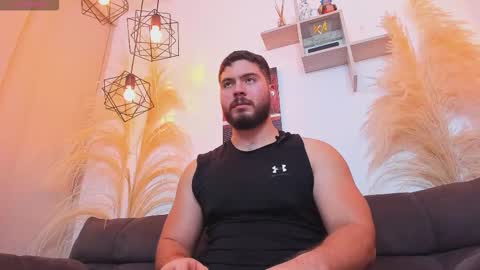 Snapshot of sebastianvilla__ chatting on March 4, 10:05 pm Instagram jeanpaulfit online show from March 4, 10:05 pm