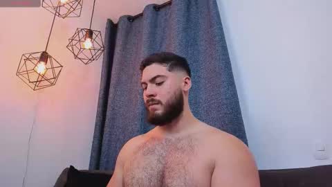 Snapshot of sebastianvilla__ chatting on March 26, 10:48 pm Instagram jeanpaulfit online show from March 26, 10:48 pm