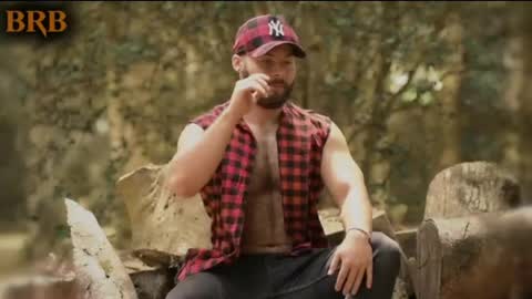 Snapshot of sebastianvilla__ chatting on April 6, 2:40 pm Instagram jeanpaulfit online show from April 6, 2:40 pm