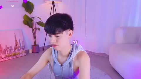 Snapshot of sebbyross chatting on September 14, 7:13 pm sebby online show from September 14, 7:13 pm