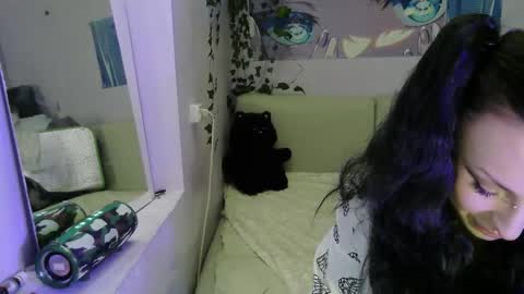 secret_bloom online show from November 19, 8:25 am