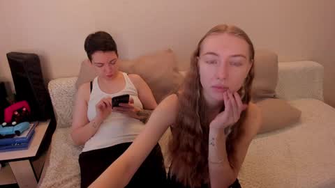 Amanda and  pair in a real life we love each other but can play with you online show from February 13, 8:48 am