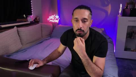 Snapshot of secret_lovers1 chatting on June 2, 6:21 pm Secret Lovers online show from June 2, 6:21 pm