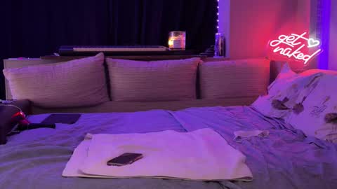 Snapshot of secret_lovers1 chatting on June 5, 6:24 pm Secret Lovers online show from June 5, 6:24 pm