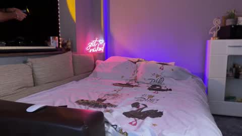 Snapshot of secret_lovers1 chatting on June 9, 7:03 pm Secret Lovers online show from June 9, 7:03 pm
