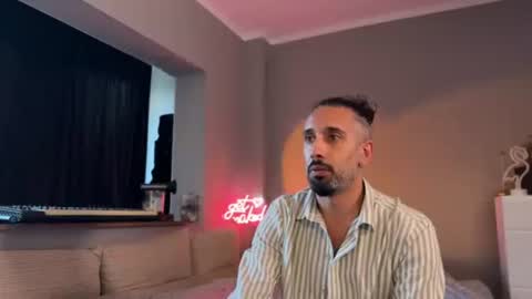 Snapshot of secret_lovers1 chatting on June 16, 5:48 pm Secret Lovers online show from June 16, 5:48 pm