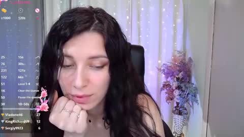 Snapshot of secret_of_happines chatting on March 1, 4:04 am Eleanora online show from March 1, 4:04 am