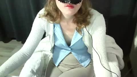 Snapshot of secretanni chatting on April 12, 12:15 am Anni online show from April 12, 12:15 am