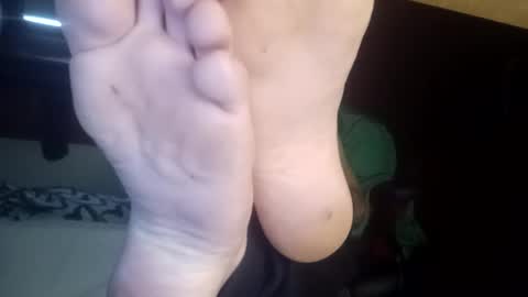 Snapshot of secretbigcock9988 chatting on November 1, 1:35 pm Dirty13 online show from November 1, 1:35 pm