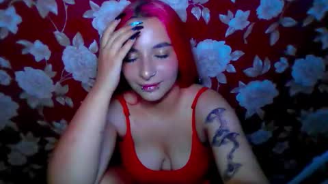 Snapshot of secretbloom_ chatting on September 23, 5:27 pm secretbloom_ online show from September 23, 5:27 pm