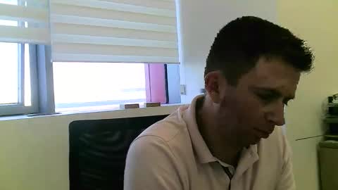 Snapshot of secretboy33 chatting on October 15, 7:52 am Secretboy33 online show from October 15, 7:52 am