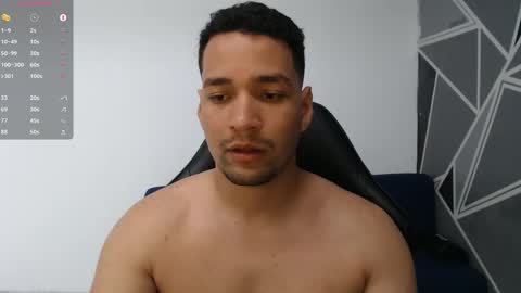 Snapshot of secretboy5000 chatting on December 6, 2:49 pm Jex online show from December 6, 2:49 pm