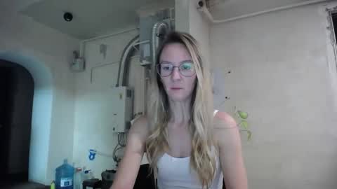 Snapshot of secretcandy222 chatting on December 19, 6:09 am secretcandy222 online show from December 19, 6:09 am