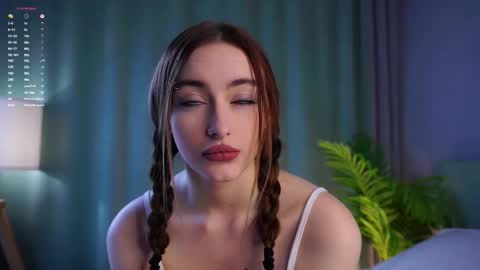 Lily online show from February 16, 1:51 pm