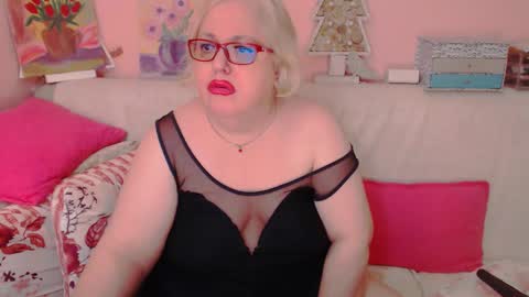 Alice online show from September 29, 6:57 pm