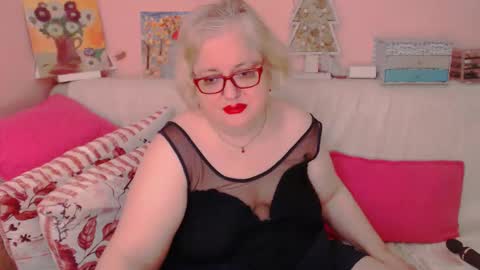 Alice online show from November 4, 9:14 pm