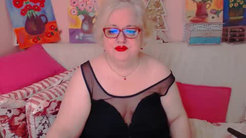 Alice online show from March 4, 8:15 pm