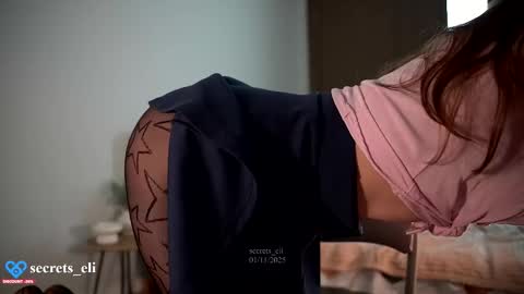 Eliz online show from November 1, 1:24 pm