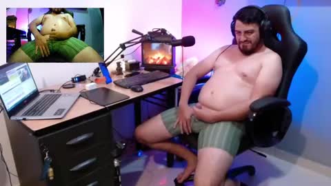 Snapshot of secrets_of_the_barber chatting on March 1, 12:56 pm the Barber online show from March 1, 12:56 pm