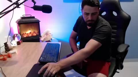 Snapshot of secrets_of_the_barber chatting on March 12, 10:59 am the Barber online show from March 12, 10:59 am