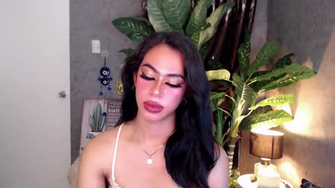 Snapshot of sectivedivadoll69x chatting on December 12, 10:56 am xam online show from December 12, 10:56 am