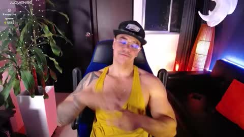 Snapshot of seddy_ chatting on October 10, 8:24 am sed online show from October 10, 8:24 am