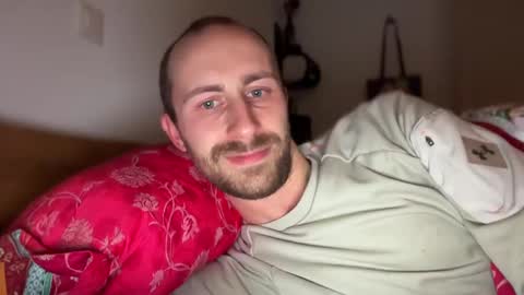 Snapshot of seducemepleae chatting on December 9, 9:37 pm seducemepleae online show from December 9, 9:37 pm