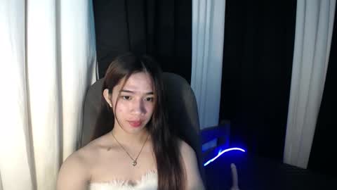 Snapshot of seductive_abia chatting on February 3, 8:03 pm JUST CALL ME ABIA online show from February 3, 8:03 pm