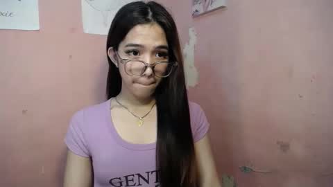Snapshot of seductive_abia chatting on February 17, 6:09 am JUST CALL ME ABIA online show from February 17, 6:09 am