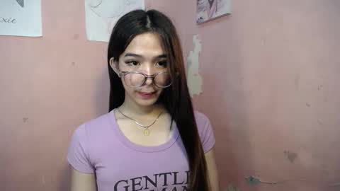 Snapshot of seductive_abia chatting on February 17, 9:13 am JUST CALL ME ABIA online show from February 17, 9:13 am