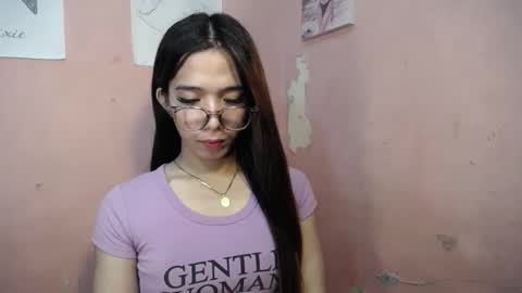 Snapshot of seductive_abia chatting on February 17, 12:16 pm JUST CALL ME ABIA online show from February 17, 12:16 pm