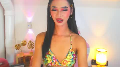 ashly online show from September 12, 2:33 am