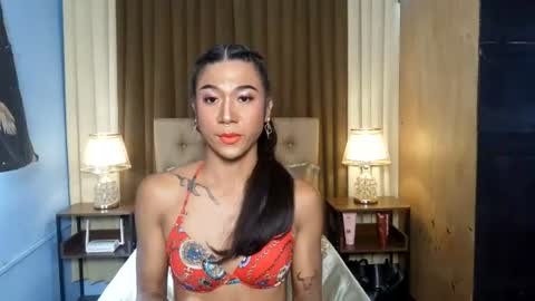 Snapshot of seductive_astrid chatting on June 22, 3:19 am seductive_astrid online show from June 22, 3:19 am