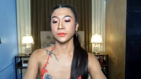 Snapshot of seductive_astrid chatting on June 22, 3:25 am seductive_astrid online show from June 22, 3:25 am