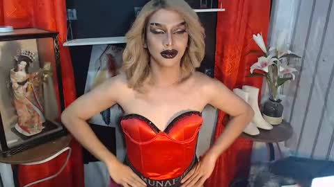 Snapshot of seductive_claudia27 chatting on April 1, 1:41 pm seductive_claudia27 online show from April 1, 1:41 pm