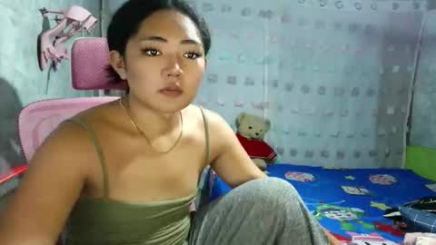 Snapshot of seductive_jessy chatting on April 4, 12:53 am seductive_jessy online show from April 4, 12:53 am